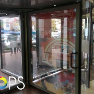 Montažna vitrina sa PVC folijom, montazna vitrina sa PVC folijom, reklamna agencija