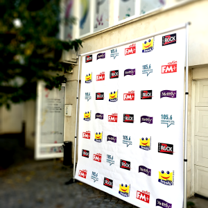 Zid slave za Radio FM, reklamna agencija